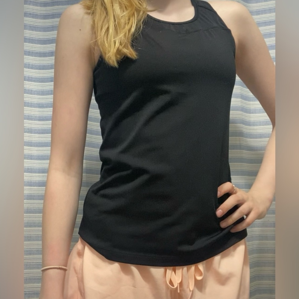 Athleta Black Sleeveless Fitted Tank Top